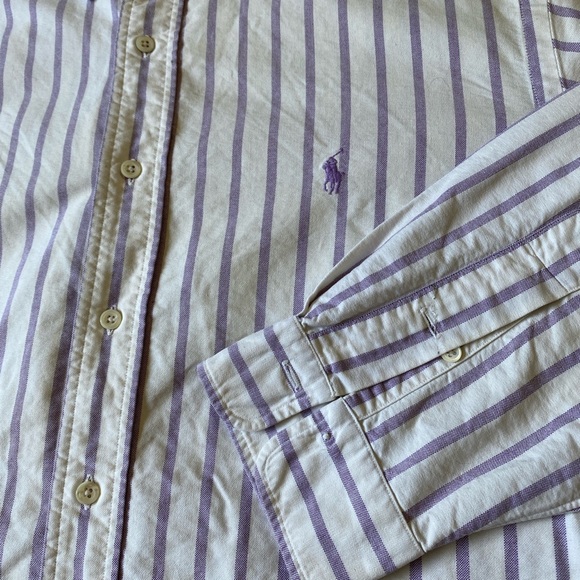 Button down - Picture 3 of 3